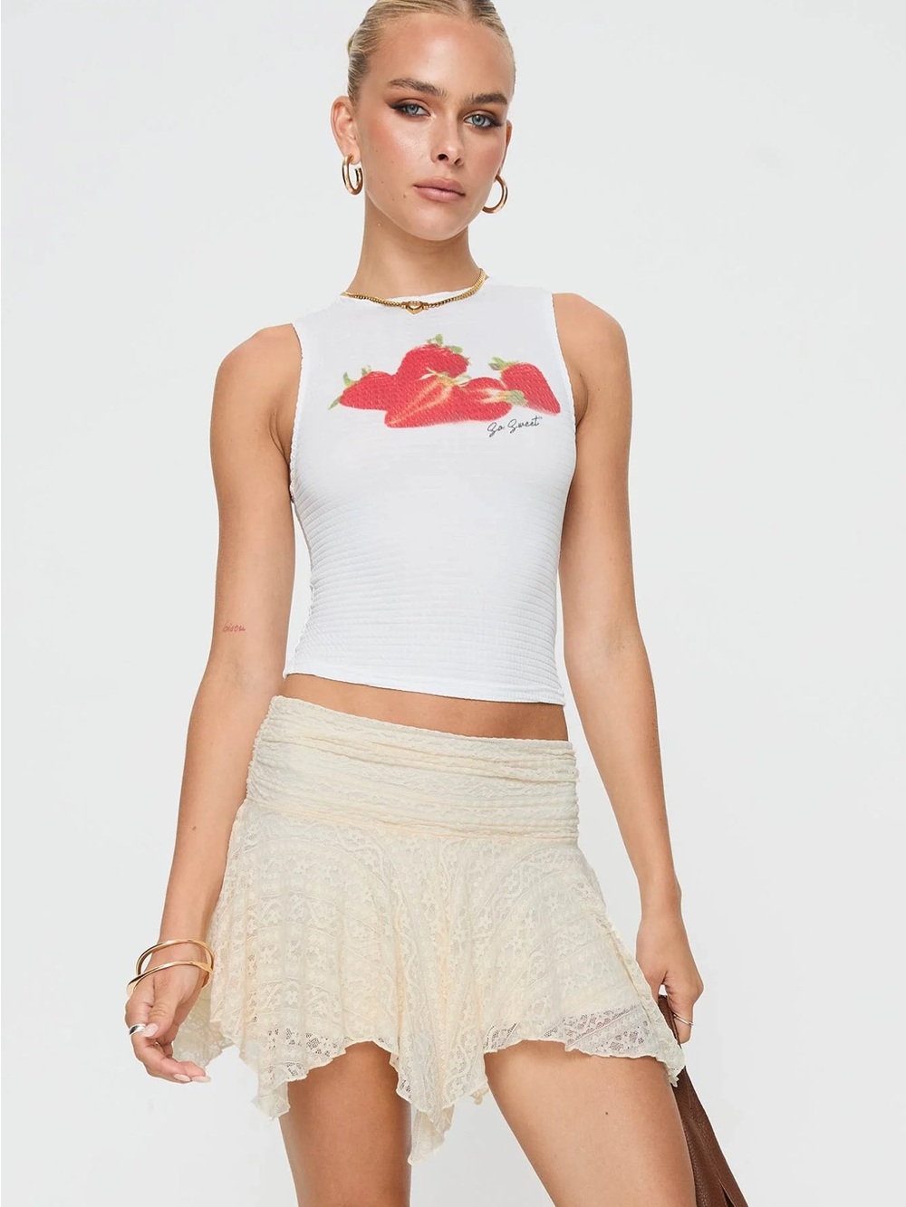 NWT— Princess Polly Lifas Lace Mini Skirt size 8